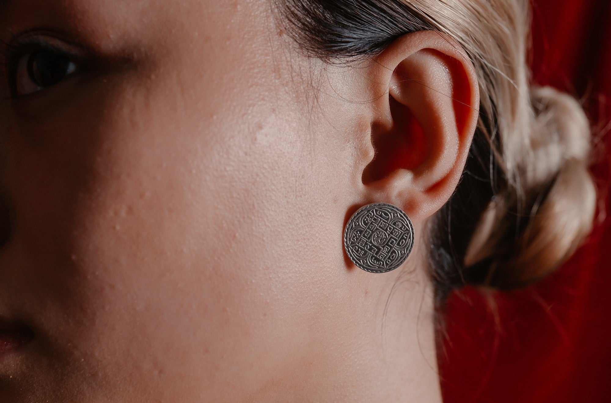 Nepali Coin Stud