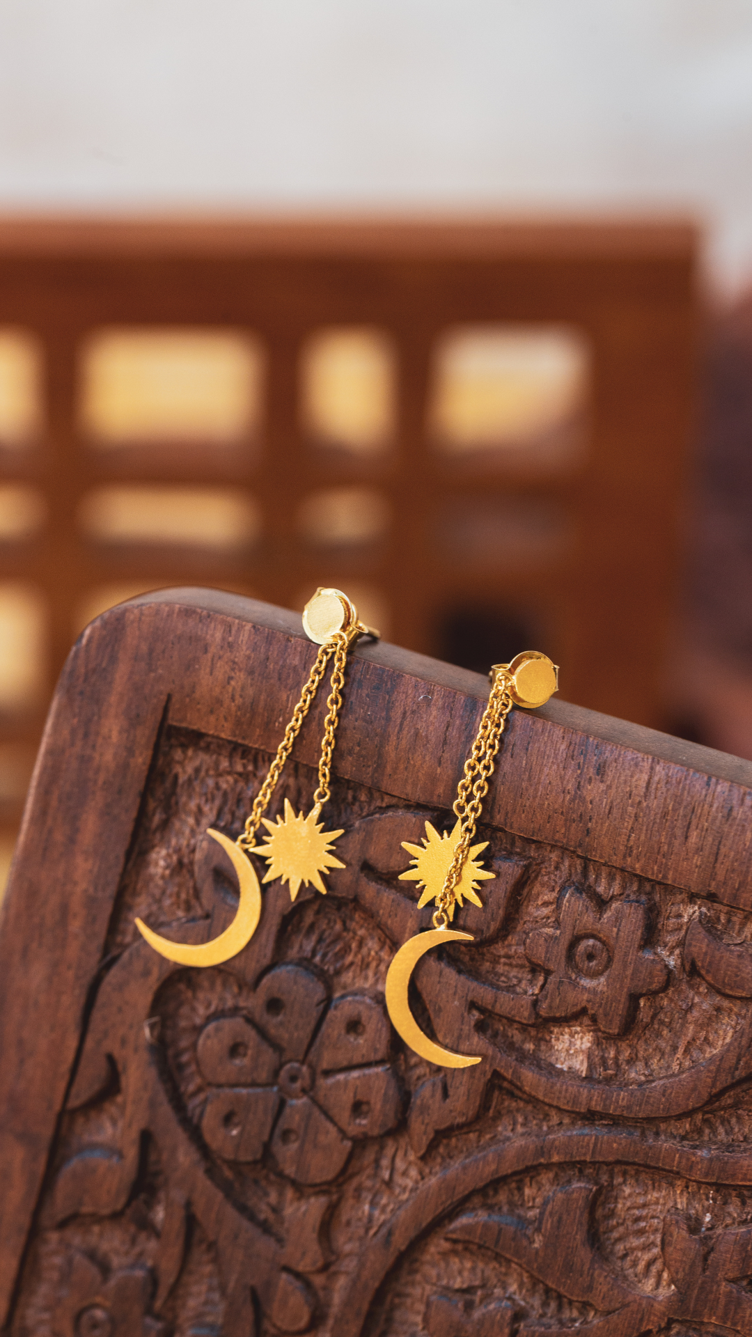 Chain Sun And Moon Earrings