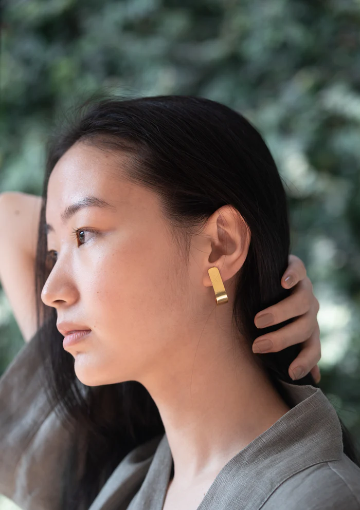 Minimalistic Slick Earring
