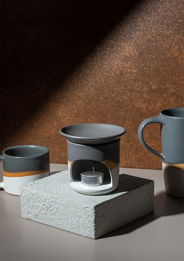 Stoneware Diffuser: Handcrafted Nepali Meditation Diffuser