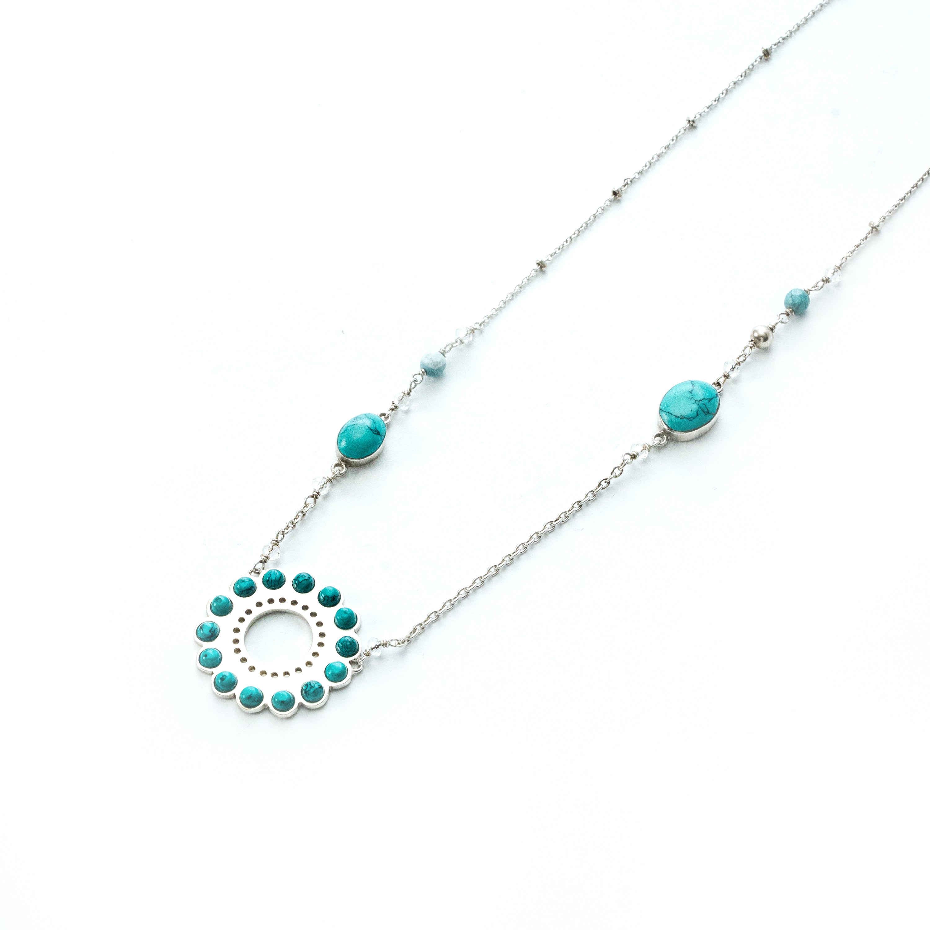 Turqoise flower necklace