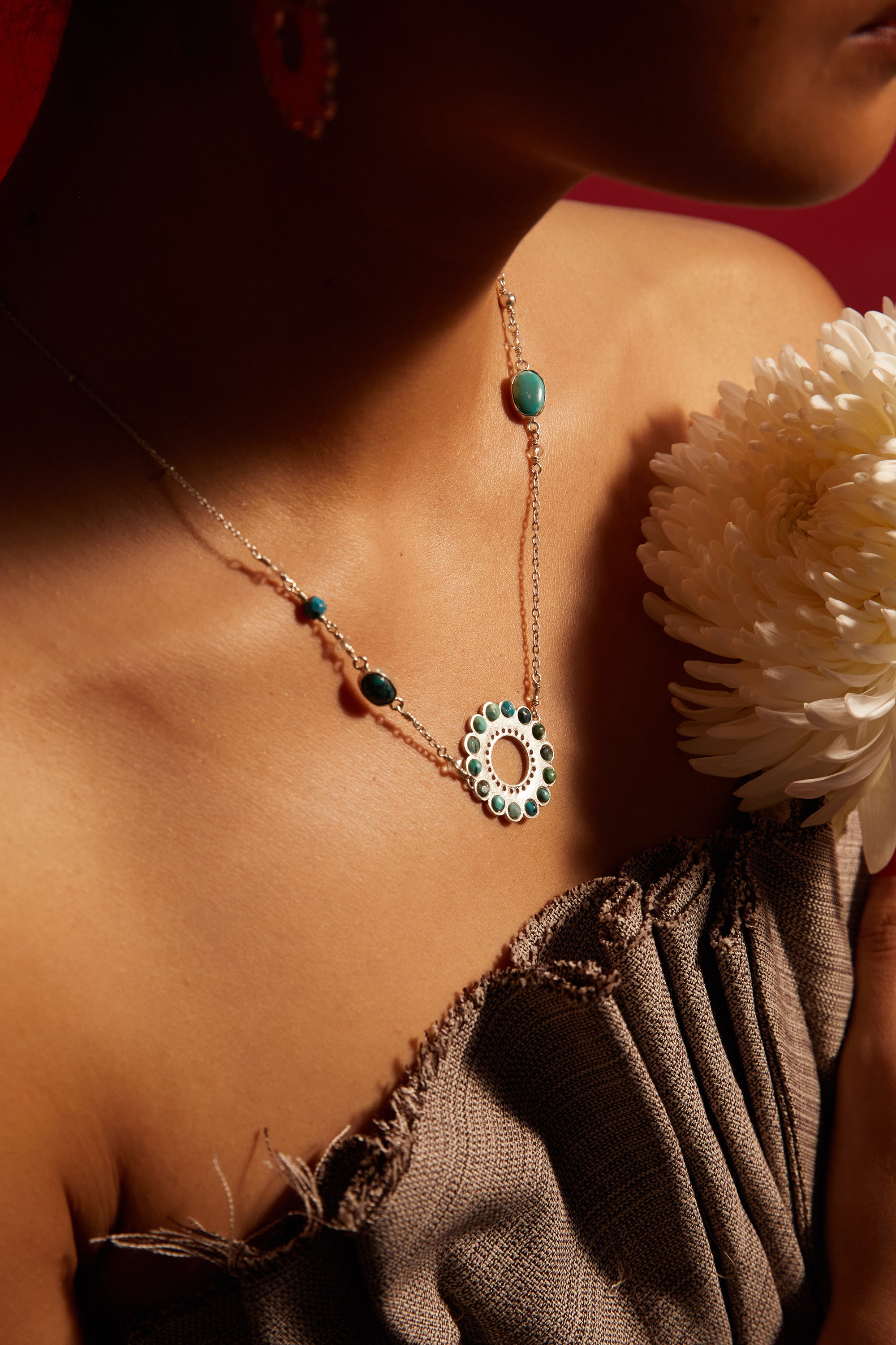 Turqoise flower necklace